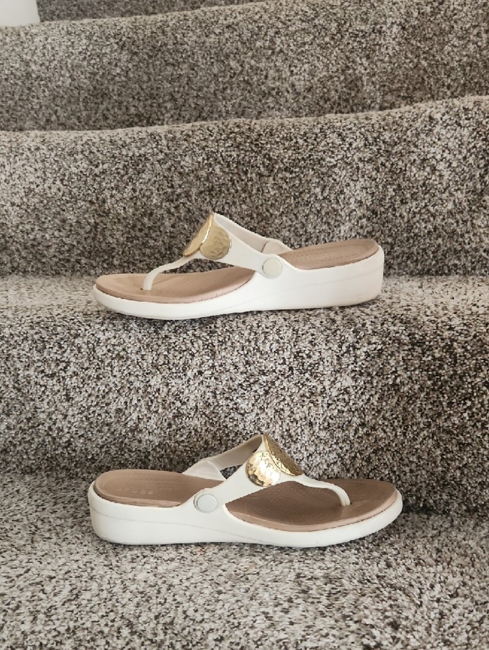 CROCS Women’s Beige and Gold Thong Sandals - Picture 2 of 9